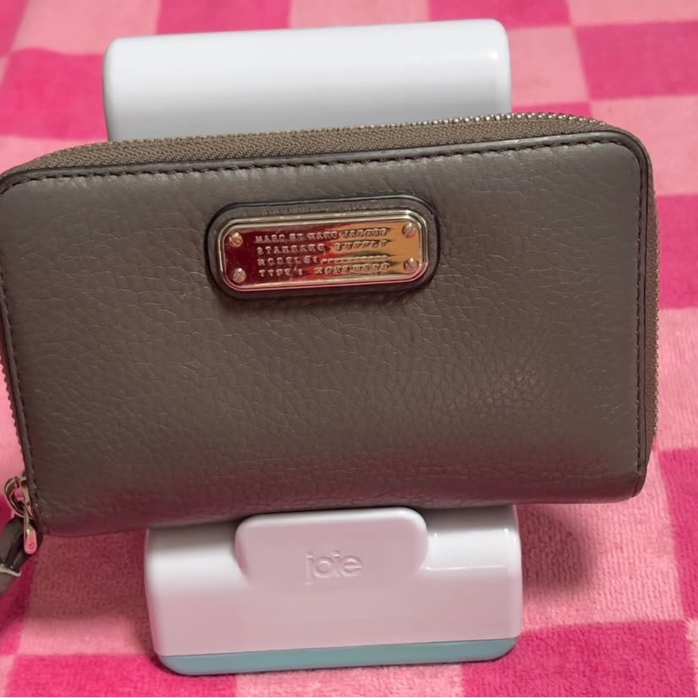 Marc by Marc Jacobs Pebbled Taupe Zip Wallet with Gold Plaque